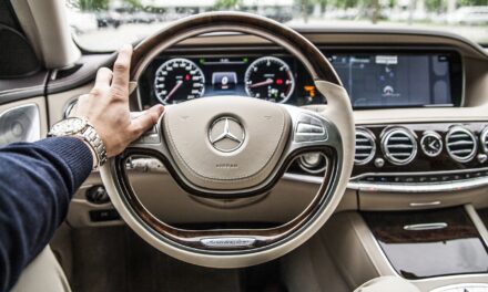 How Technology is Driving Innovation in Luxury Cars