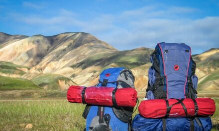 10 Things You Should Always Carry While Backpacking