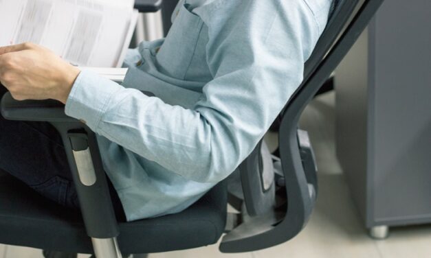 How Leather Office Chairs Promote Good Posture and Health