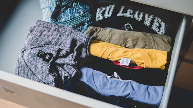 How Organizing Spaces and Stories Go Hand-in-Hand: The Emotional Side of the Closet Industry
